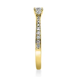 Ring aus 750 Gold Gelbgold mit 21 Diamanten Brillanten 0,37 Ct. 4er-Krappe