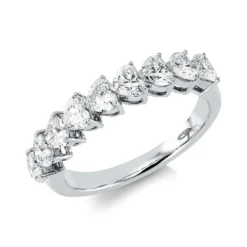 Ring aus 750 Gold Weißgold 9 Diamanten Herz-Schliff 1,32ct F-VSI B:3,8mm