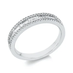 Ring aus 750 Gold Weißgold 70 Diamanten 0,63ct TW-SI B:3,8mm