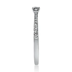 Ring aus 585 Gold Weißgold mit 19 Diamanten Brillanten 0,22 Ct. 4er-Krappe