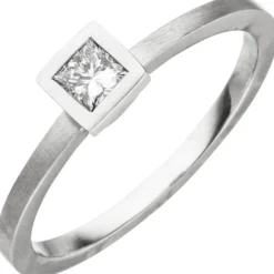 Ring aus 950 Platin mattiert mit Diamant in Princess-Schliff 0,20ct W/SI Damen