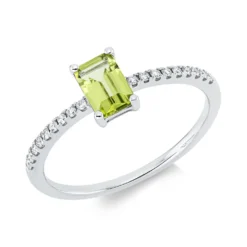 Ring aus 750 Weißgold Peridot 0,64ct 18 Brillanten 0,09ct TW-SI B:6,6mm 4er-Krappe