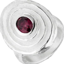 Ring mit rotem Rhodolith, oval teilmattiert Spiralform 925 Silber Silberring